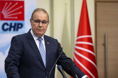 Öztrak, iktidarı eleştirirken CHP'yi 'mezarlığa' benzetti