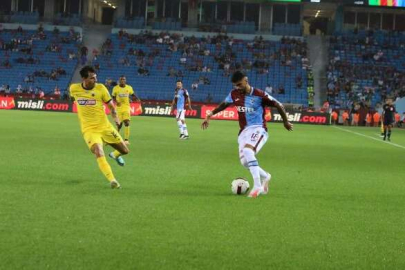 Trabzonspor, AEK'ya 3-1 yenildi