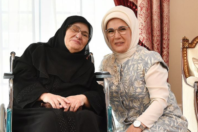 Emine Erdoğan, Şule Yüksel Şenler'i andı