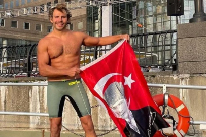 İzmirli Emre ABD'de 7 saat yüzme rekoru kırdı