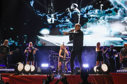 İzmir Fuarı finali Haluk Levent'ten