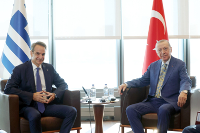 Erdoğan, Miçotakis ile bir araya geldi
