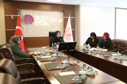 Bakan Göktaş Filistinli bakanlarla çevrimiçi görüştü... Emine Hanım Filistinli çocuklar için devrede