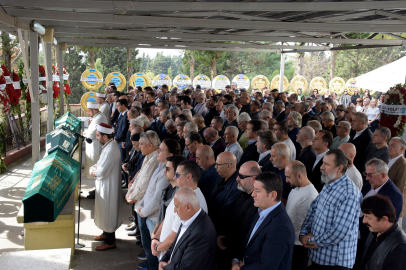 Duayen gazeteci Rauf Tamer toprağa verildi