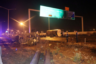 Tanker, önüne gelene çarptı: 3 ölü, 11 yaralı