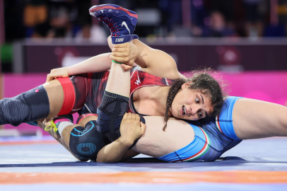 Aferin Nesrin'e, yine dünya şampiyonu oldu!