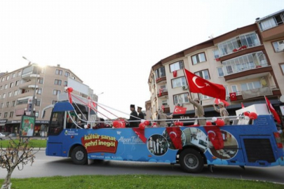 Kültür Sanat Otobüsü İnegöl'de Cumhuriyet turunda