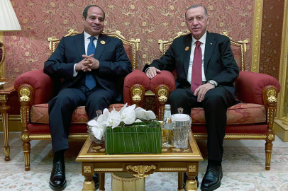 Erdoğan Riyad'da, es-Sisi, Salman ve Widodo ile görüştü
