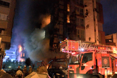 Bursa'da 10 katlı iş merkezinde yangın