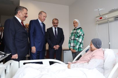 Erdoğan, Gazze'den getirilen hastaları ziyaret etti