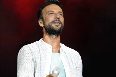 Tarkan Kıbrıs'ta, Hülya Avşar Sapanca'da