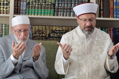 Eski Diyanet İşleri Başkanı Lütfi Doğan, hayatını kaybetti