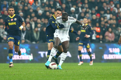 Fenerbahçe, Beşiktaş'ı 3 golle ezdi geçti