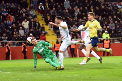 Fenerbahçe Kayserispor'u 4-3 yendi