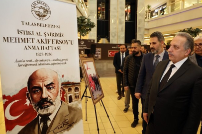 Kayseri Talas Mehmet Akif'i sergiyle andı