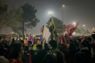 Fenerbahçe, İstanbul'da coşkuyla karşılandı