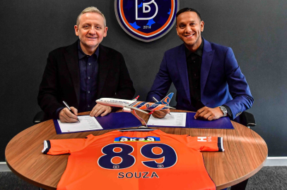 Başakşehir, Josef de Souza ile anlaştı