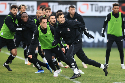 Beşiktaş, kondisyon ve taktik çalıştı