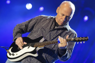 Knopfler'ın gitar koleksiyonu satılıyor