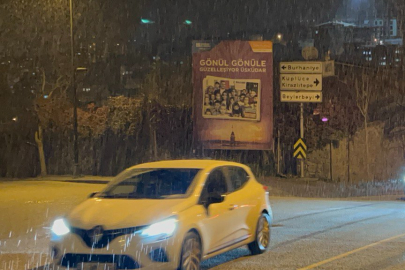 Üsküdar ve Kadıköy'de dolu, Kartal'da kar yağdı
