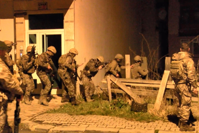 7 yaşındaki oğlunu rehin aldı!