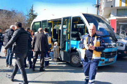 Diyarbakır'da trafik kazası 3'ü ağır 8 yaralı!