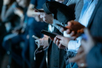 Telefonu neden elden bırakamıyoruz?