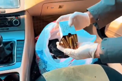 Cephanelik gibi otomobil: 15 bin 610 mermi ele geçirildi