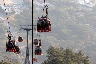 Teleferik kabinlerdeki 128 kişi kurtarıldı