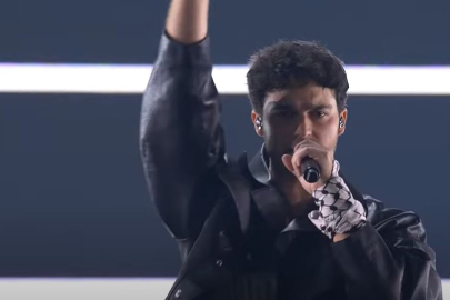 Eurovision’a Filistin ‘kefiyesiyle’ çıktı