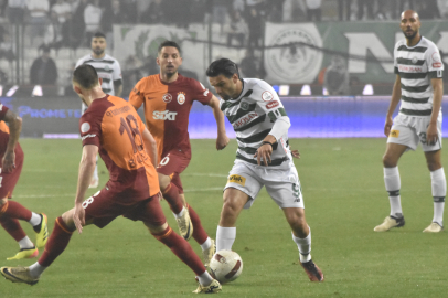 Cimbom Konya'yı 3 golle geçti, şampiyon oldu!