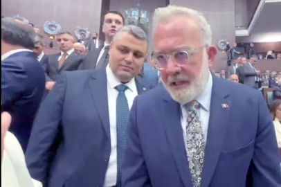 Sokak hayvanları için herkesle görüşüyorum
