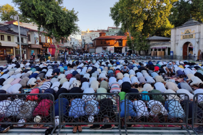 Bayramı namazı coşkusu