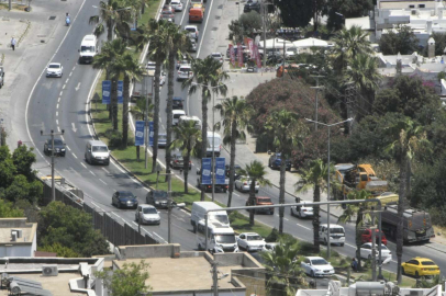 Bodrum’dan 12 saatte 20 bin araç çıktı