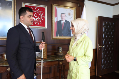 İlk görme engelli hakim yardımcımız