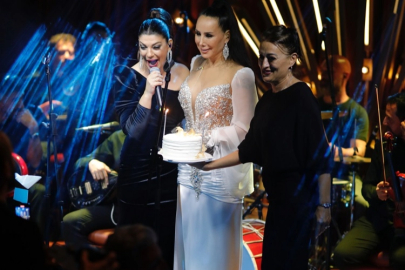 2AS'ın ilk konserinde izdiham!