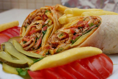 Tavuk döner dürüm zirvede