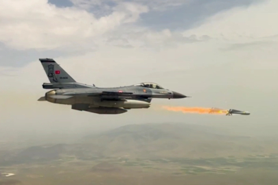 İlk kez eş zamanlı Maverick Füzesi atışı