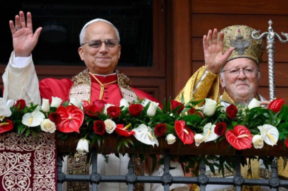 Papa 14. Leo İstanbul’dan Beyrut'a uçtu...