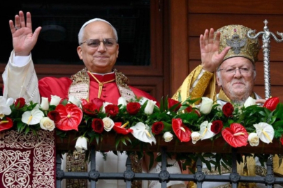 Papa 14. Leo İstanbul’dan Beyrut'a uçtu...