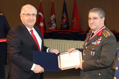 Bakan Güler'den, teröre net uyarı