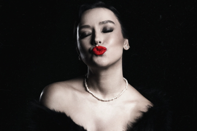 Tuğba bizi Sezen’e götür!