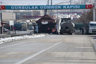 Ticari geçişler kontrollü sürüyor