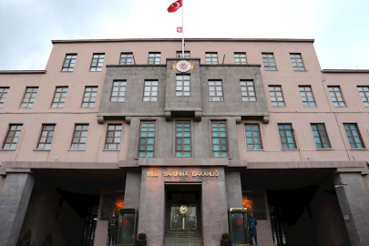 İran'dan ateşlenen üçüncü füze de engellendi!